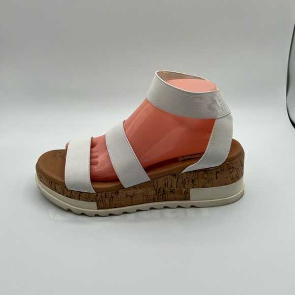 Steve Madden Bandi Platform White Sandals - size 10 - Picture 2 of 13